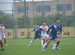 开元棋牌-足球比赛拼搏
